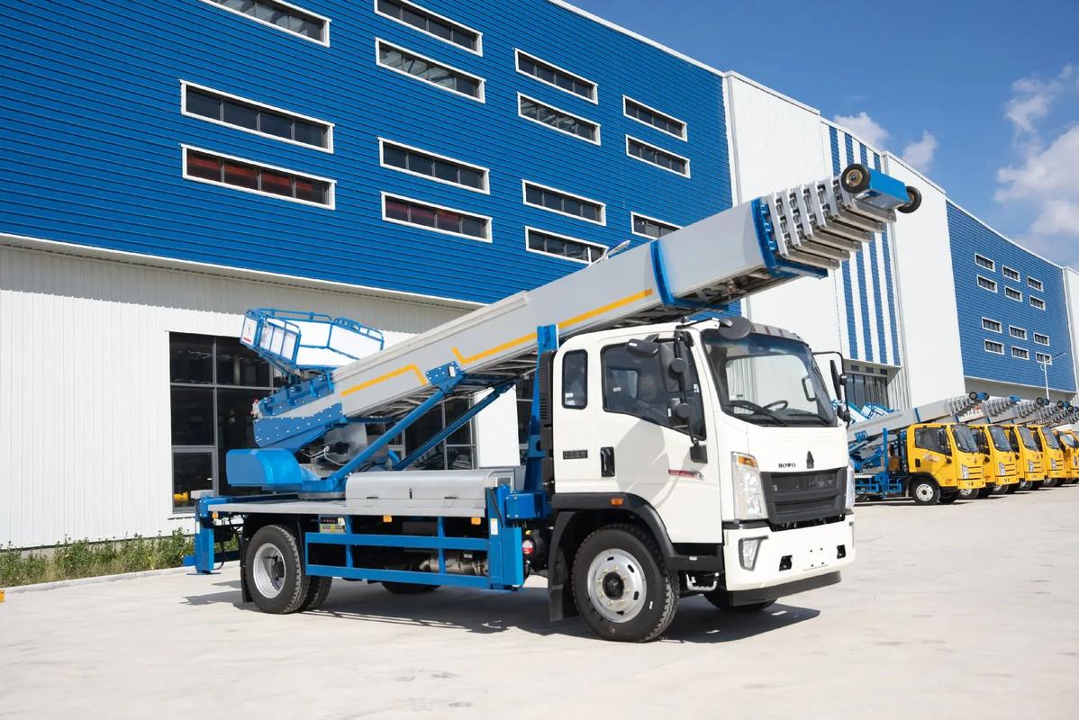 宿州出租云梯车高空作业车 建筑垃圾搬运